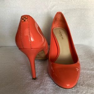 Coach Nala Patent Coral Pink Heels Sz 5